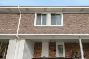 2 Cour Masson, Palos Hills, IL 60465 - Photo 1