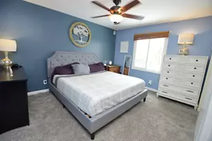 1014 Stonehedge Ct, Crystal Lake, IL 60014 - Photo 12