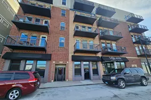 332 River St, Lemont, IL 60439 - Photo 4