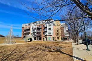 332 River St, Lemont, IL 60439 - Photo 1