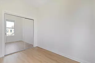 1322 W Ohio St, Chicago, IL 60642 - Photo 8