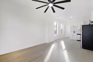 1322 W Ohio St, Chicago, IL 60642 - Photo 4