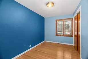 730 S 10th Ave, La Grange, IL 60525 - Photo 12