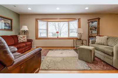 1802 W Pheasant Trail, Mount Prospect, IL 60056 - Photo 8