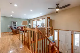 1802 W Pheasant Trail, Mount Prospect, IL 60056 - Photo 4