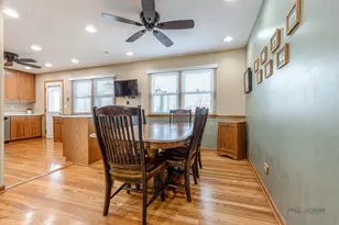 1802 W Pheasant Trail, Mount Prospect, IL 60056 - Photo 10