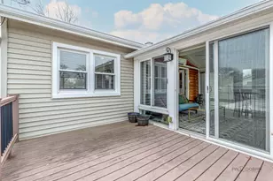 1802 W Pheasant Trail, Mount Prospect, IL 60056 - Photo 18