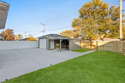 1619 N 20th Avenue, Melrose Park, IL 60160 - Photo 32