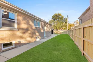 1619 N 20th Ave, Melrose Park, IL 60160 - Photo 34