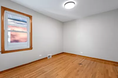 1619 N 20th Avenue, Melrose Park, IL 60160 - Photo 10