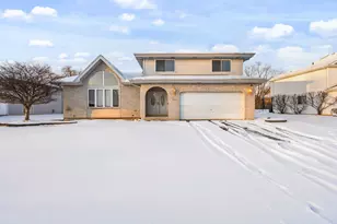 5804 Kathryn Ln, Matteson, IL 60443 - Photo 1