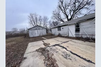 454 S 7th Avenue, Canton, IL 61520 - Photo 2