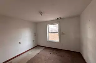 454 S 7th Ave, Canton, IL 61520 - Photo 6