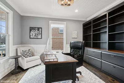 374 N Myrtle Avenue, Elmhurst, IL 60126 - Photo 12