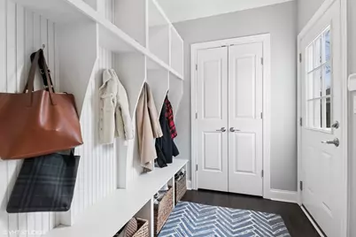 374 N Myrtle Avenue, Elmhurst, IL 60126 - Photo 30