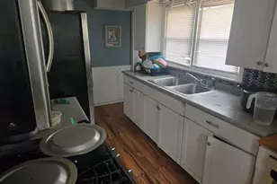 3912 12th St, Rock Island, IL 61201 - Photo 2