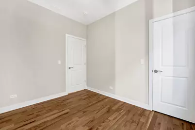 5843 W Corcoran Place, Chicago, IL 60644 - Photo 12