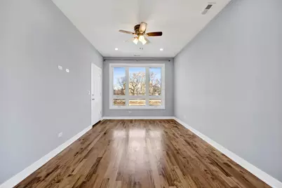 5843 W Corcoran Place, Chicago, IL 60644 - Photo 6