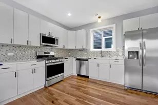 5843 W Corcoran Pl, Chicago, IL 60644 - Photo 8