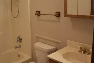 651 Virginia Rd, Crystal Lake, IL 60014 - Photo 8