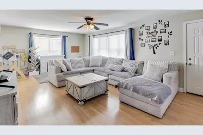 29 S Iowa Avenue, Addison, IL 60101 - Photo 2