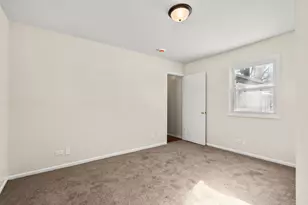 821 Penfield Ave, Joliet, IL 60433 - Photo 18