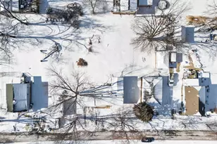 821 Penfield Ave, Joliet, IL 60433 - Photo 34