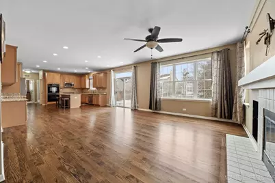 706 Versailles Parkway, Oswego, IL 60543 - Photo 8