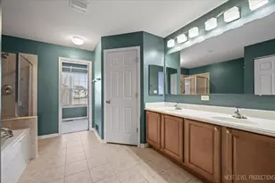 706 Versailles Pkwy, Oswego, IL 60543 - Photo 20