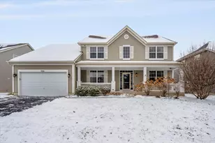 706 Versailles Pkwy, Oswego, IL 60543 - Photo 1