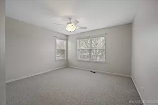 706 Versailles Pkwy, Oswego, IL 60543 - Photo 22