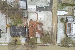 10117 Covell St, Richmond, IL 60071 - Photo 2