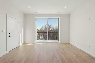 4536 S Prairie Ave, Chicago, IL 60653 - Photo 2