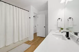 1310 Gilray Dr, Joliet, IL 60431 - Photo 8