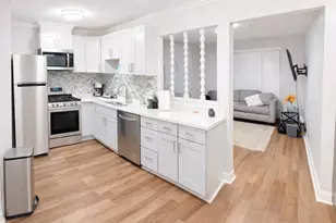 5749 Circle Dr, Oak Lawn, IL 60453 - Photo 8