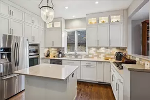 3614 N Hamilton Ave, Chicago, IL 60618 - Photo 8