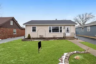 [Address not provided], Worth, IL 60482 - Photo 1