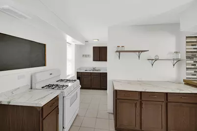 10912 S Avenue J, Chicago, IL 60617 - Photo 12