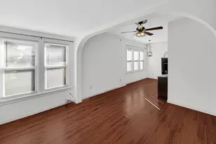 10912 S Ave J, Chicago, IL 60617 - Photo 8