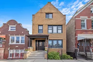 1025 W 31st Pl, Chicago, IL 60608 - Photo 1