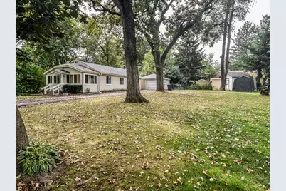 27692 N Oak Street, Island Lake, IL 60042 - Photo 2