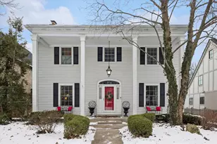 254 W Claremont St, Elmhurst, IL 60126 - Photo 1