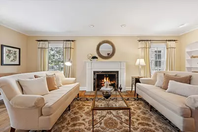 254 W Claremont Street, Elmhurst, IL 60126 - Photo 4