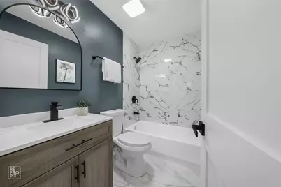 158 Hastings Mill Road, Streamwood, IL 60107 - Photo 8