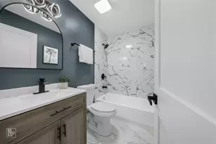 158 Hastings Mill Rd, Streamwood, IL 60107 - Photo 8