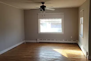 208 N Maple St, Toluca, IL 61369 - Photo 4