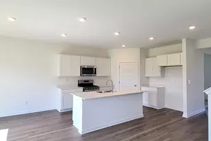 6558 Walnut Ct, Wonder Lake, IL 60097 - Photo 8