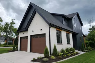 1523 N Fernandez Pl, Arlington Heights, IL 60004 - Photo 2