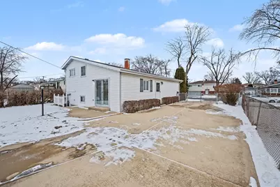118 S Evergreen Avenue, Addison, IL 60101 - Photo 32