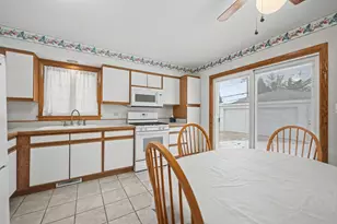 118 S Evergreen Ave, Addison, IL 60101 - Photo 12